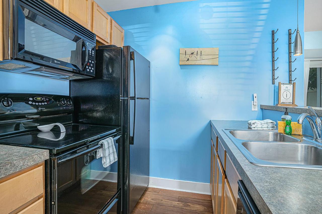 Bluebird Condo Douglas Экстерьер фото
